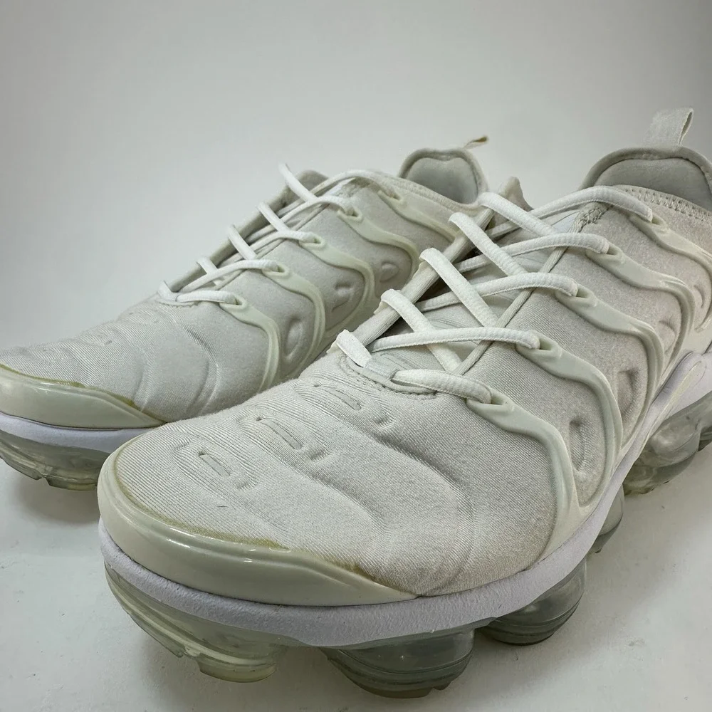 Size 10.5 - Nike Air VaporMax Plus White